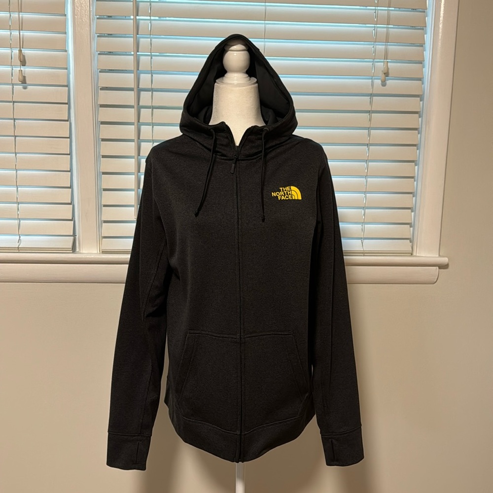 2017 New York City Marathon / The North Face Men’s Tech Hoodie (Size Medium) - Picture 2 of 7